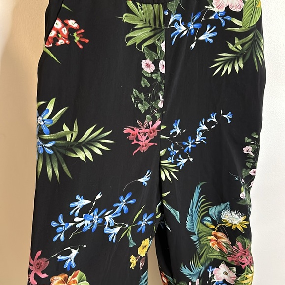 Women’s Dex Floral Romper, Size Small. - Picture 3 of 4